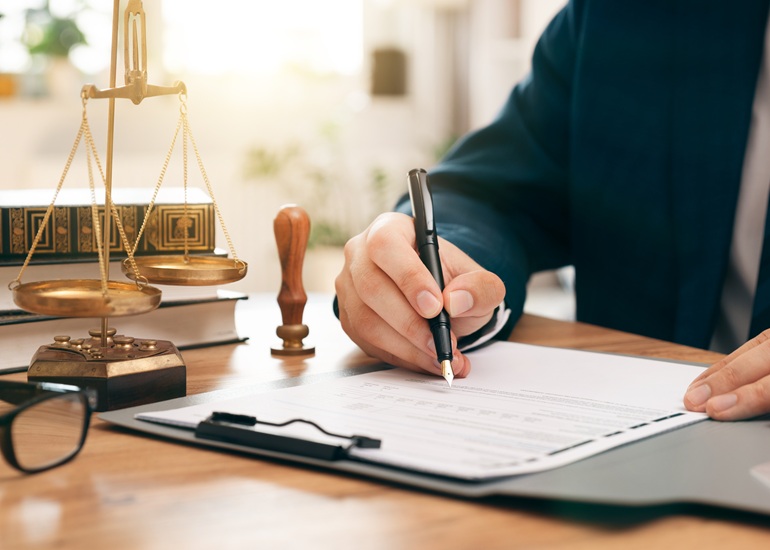 Protokoły z walnych zgromadzeń – rola notariusza w dokumentowaniu decyzji spółek kapitałowych